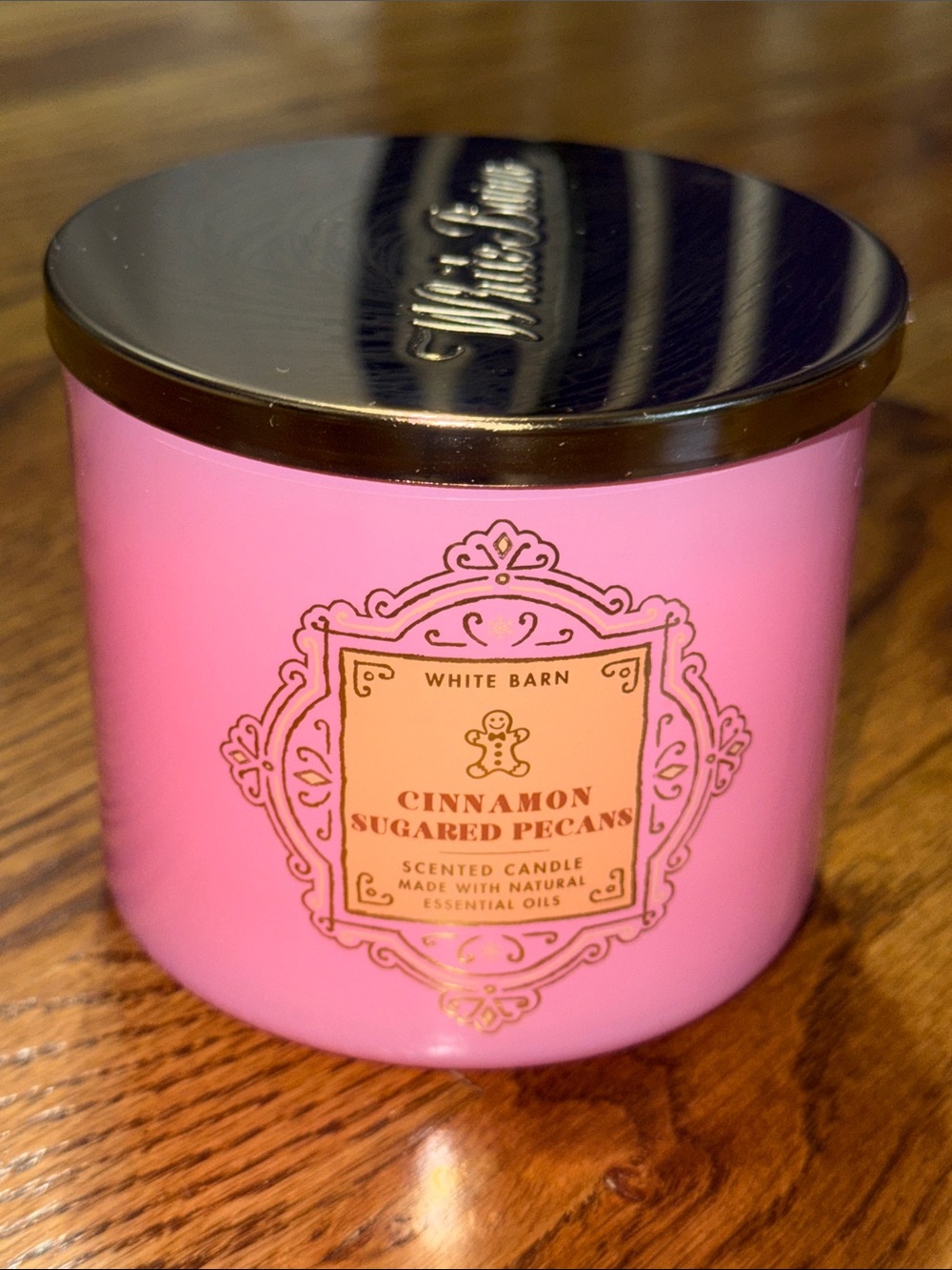 NWT! White Barn Cinnamon Sugared Pecans Scented Candle - Pink